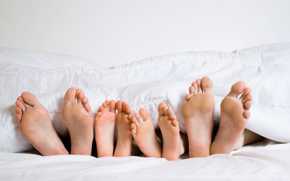 Plíseň nehtů na nohou je populární onemocnění 21. století, které postihuje každého pátého člověka